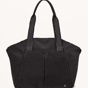 Lululemon Free to Be Bag